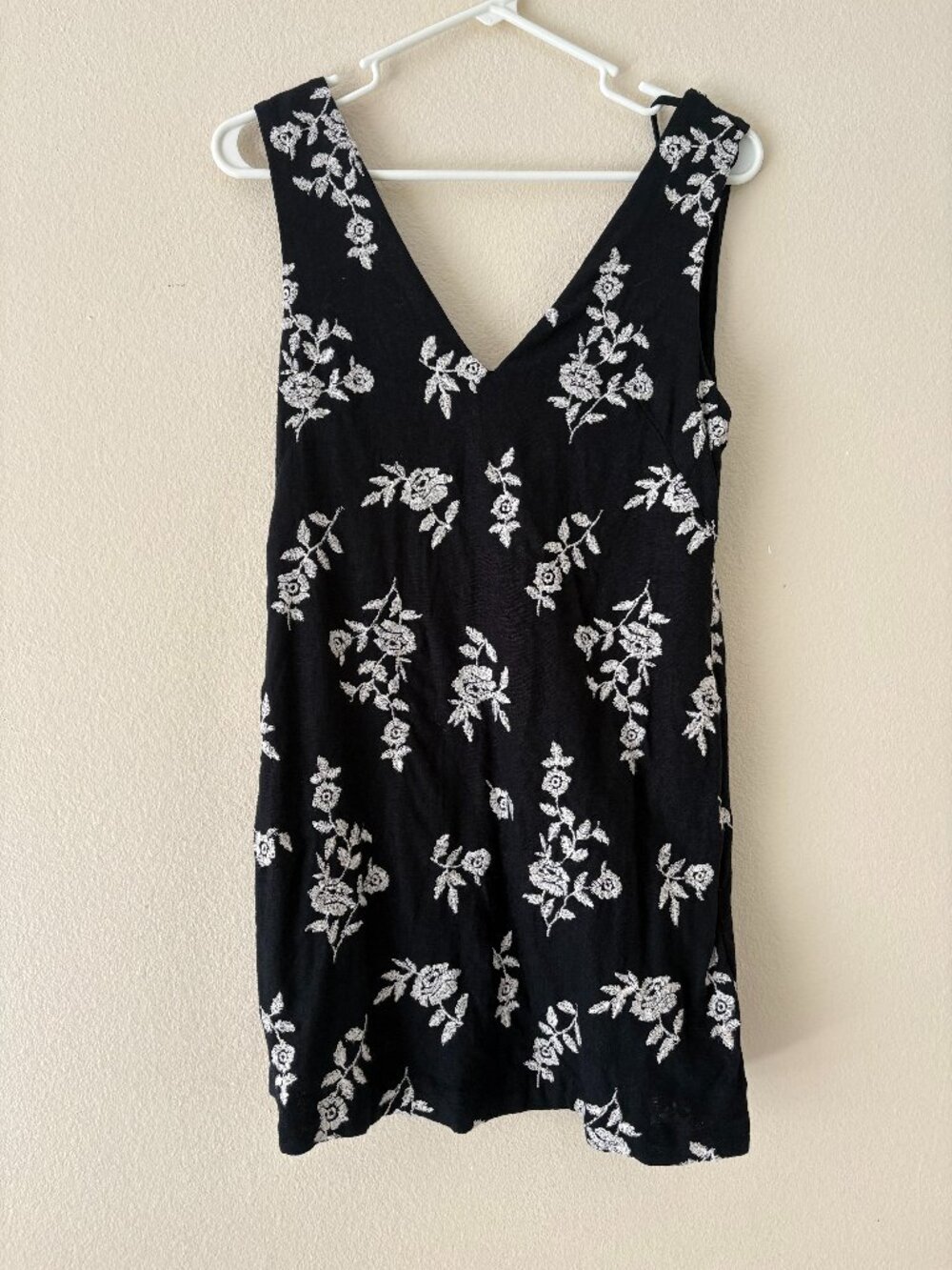 Abercrombie & Fitch Black Floral Print Sleeveless Mini Dress